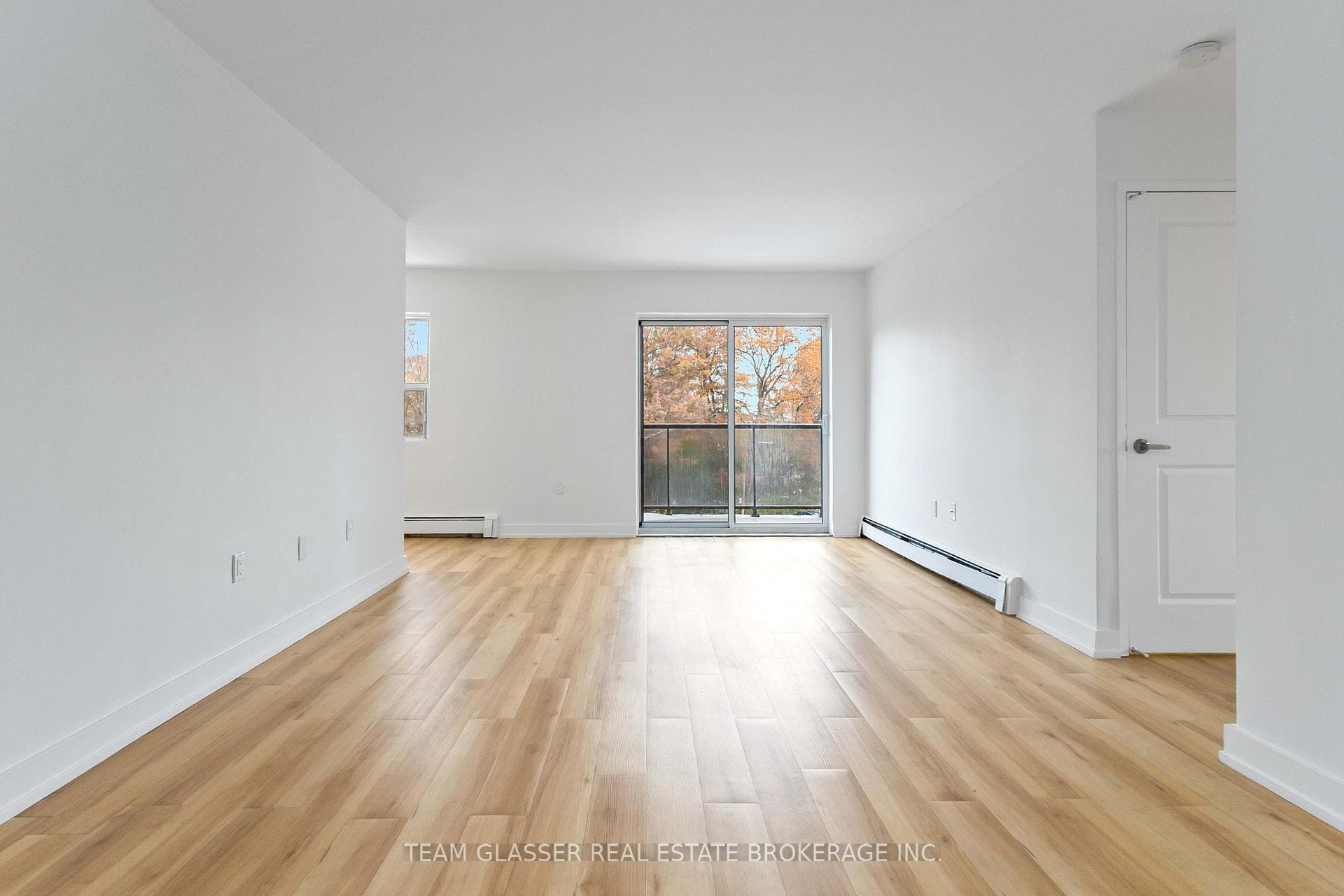 540 Proudfoot Lane Unit 401 photo 3