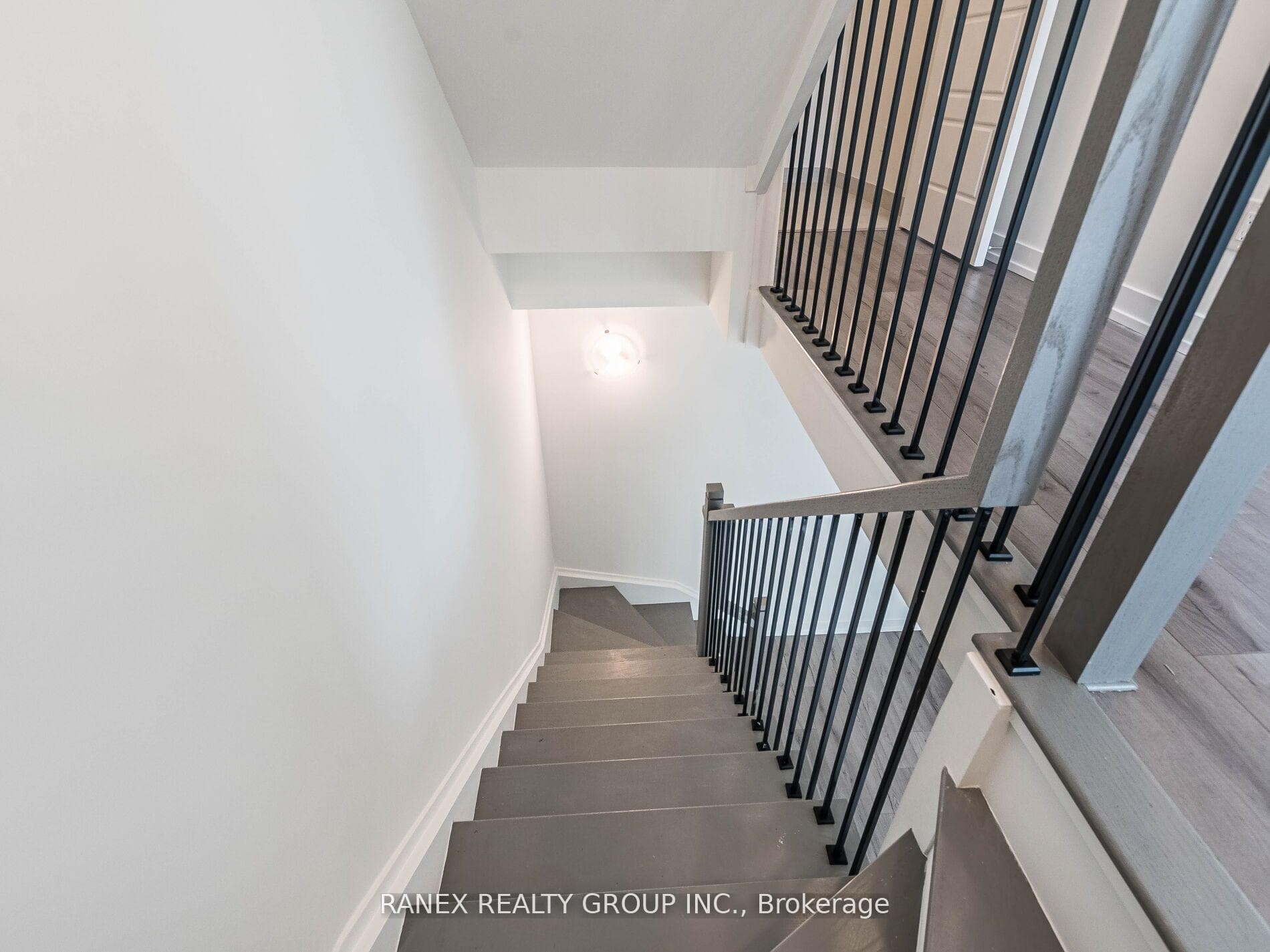 851 Sheppard Avenue Unit 21 photo 12