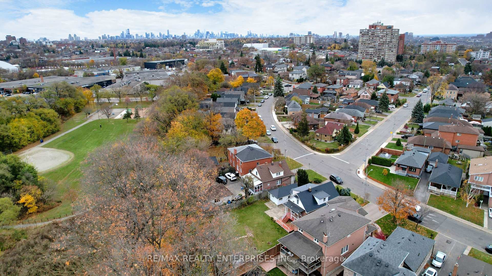 144 Strathnairn Avenue photo 3