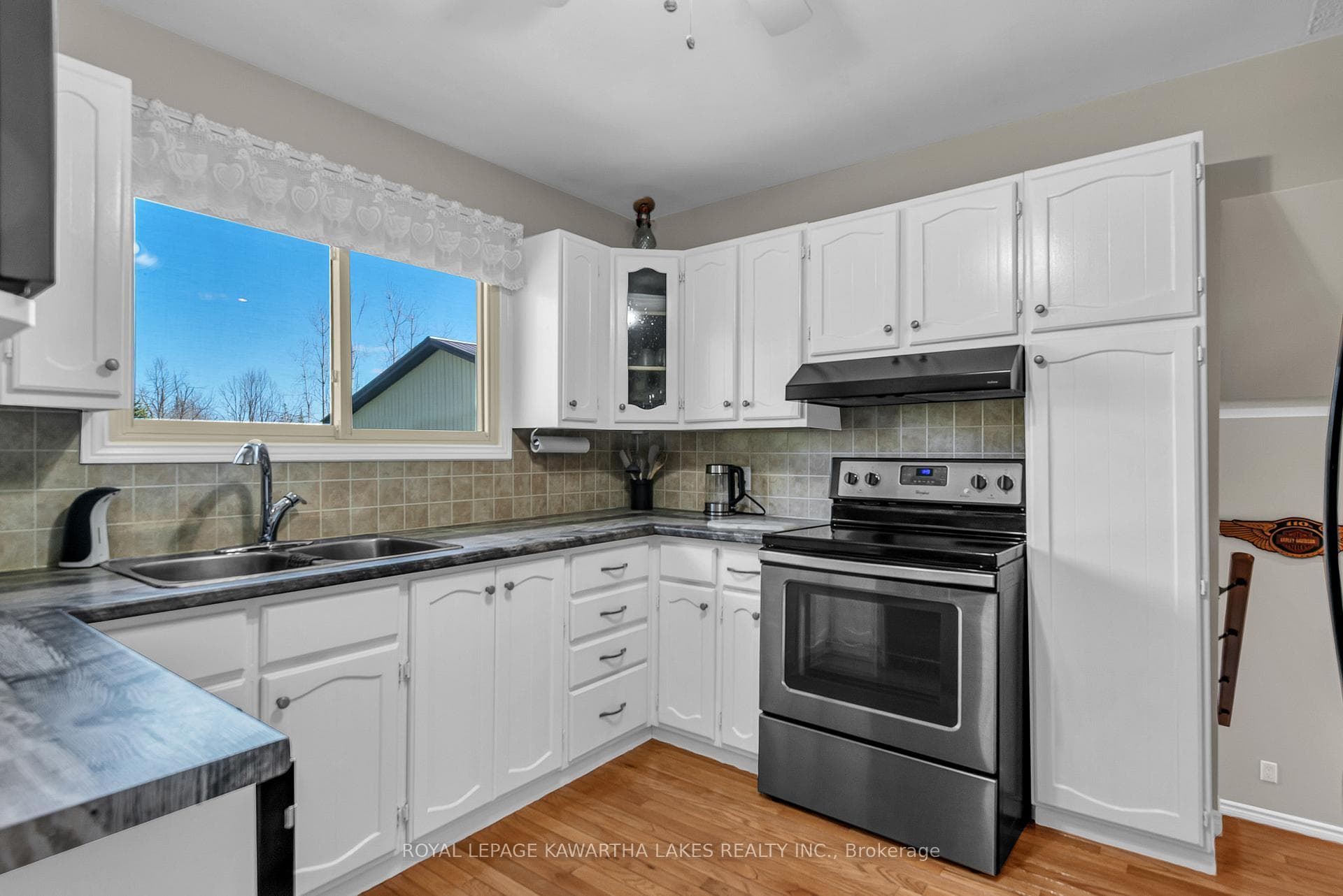 328 Cedar Glen Road photo 16