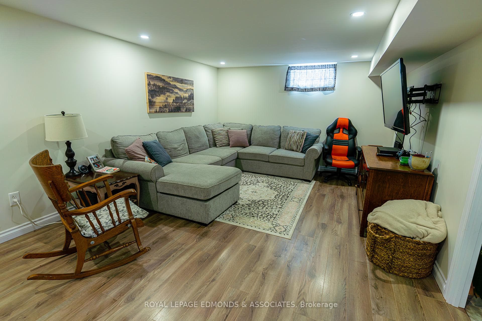 641 Pine Street photo 23
