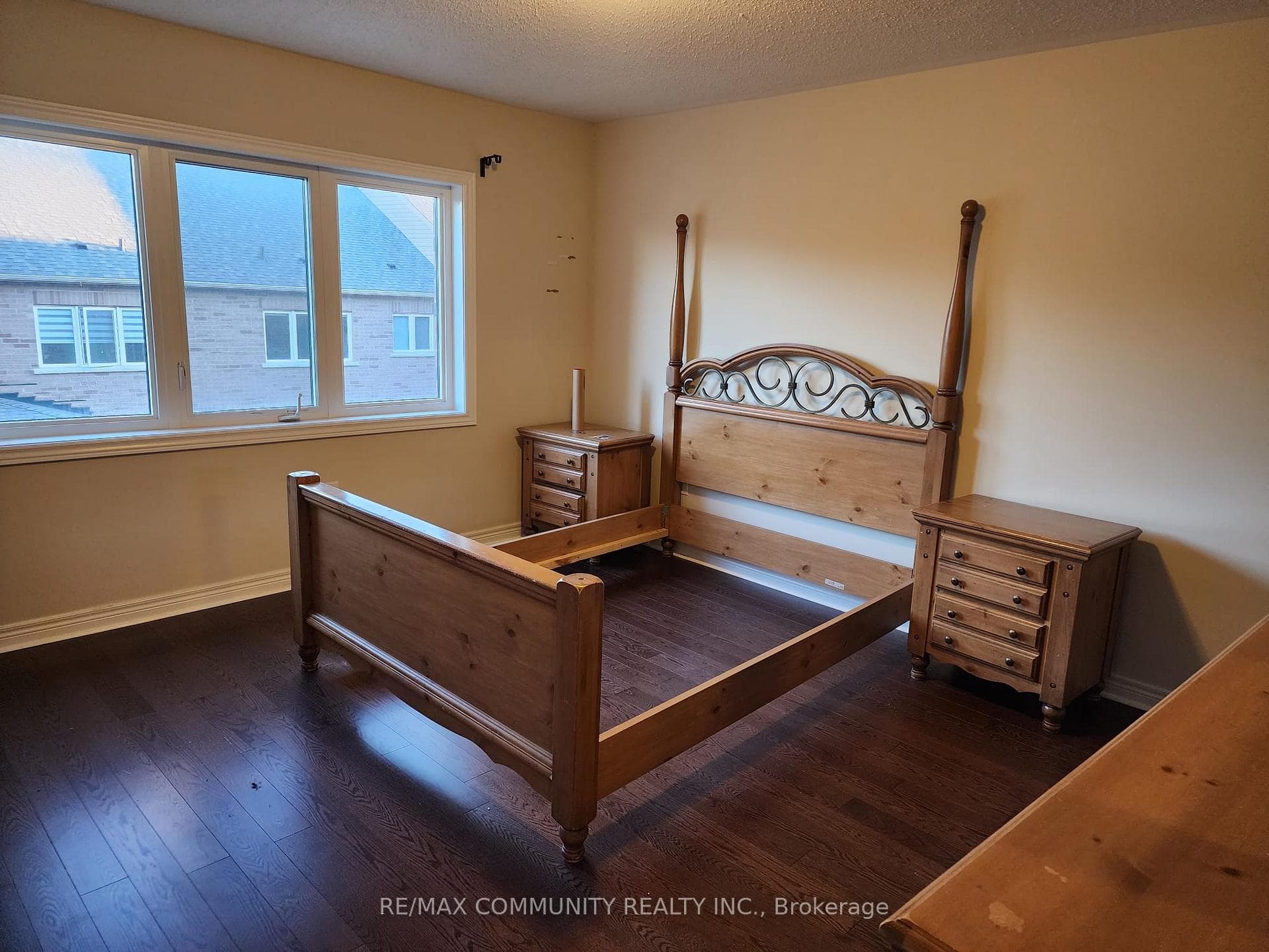 53 Hogan Manor Drive photo 4