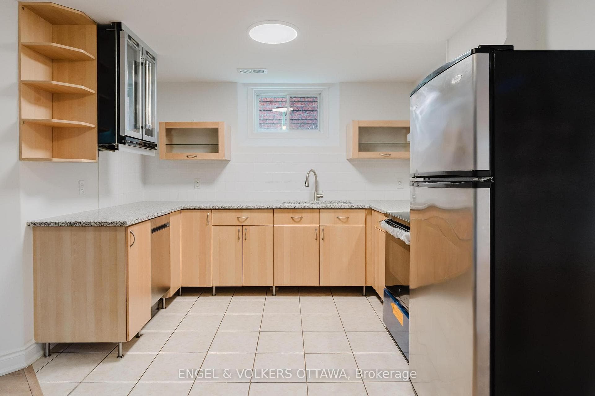 1649 Rosebella Avenue Unit B photo 25