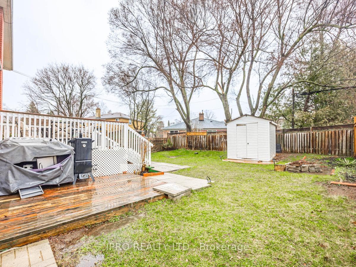 8 Ares Court photo 36