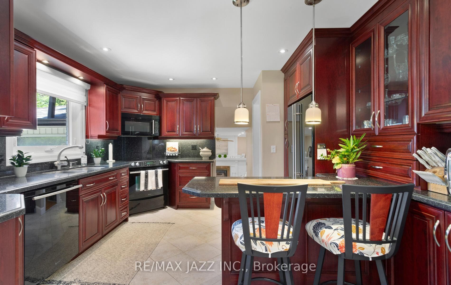 820 Fernhill Boulevard photo 14