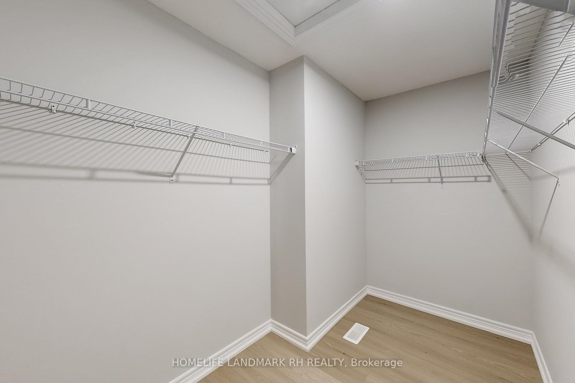 207 Ronald Hooper Avenue photo 21
