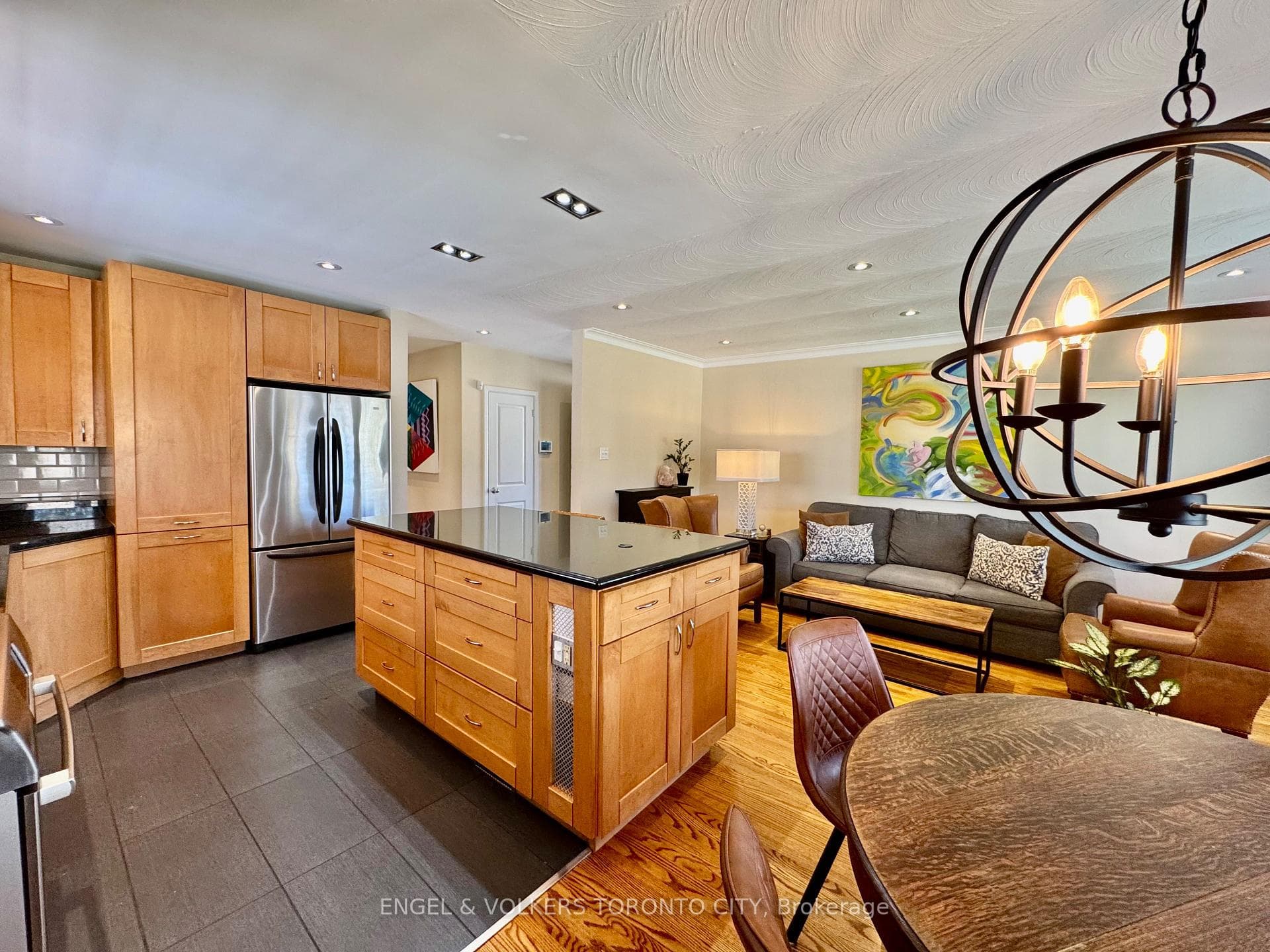 41 Paragon Road photo 13