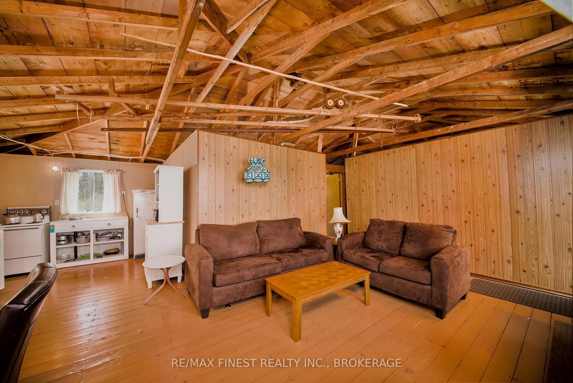 9300 Front Road photo 5