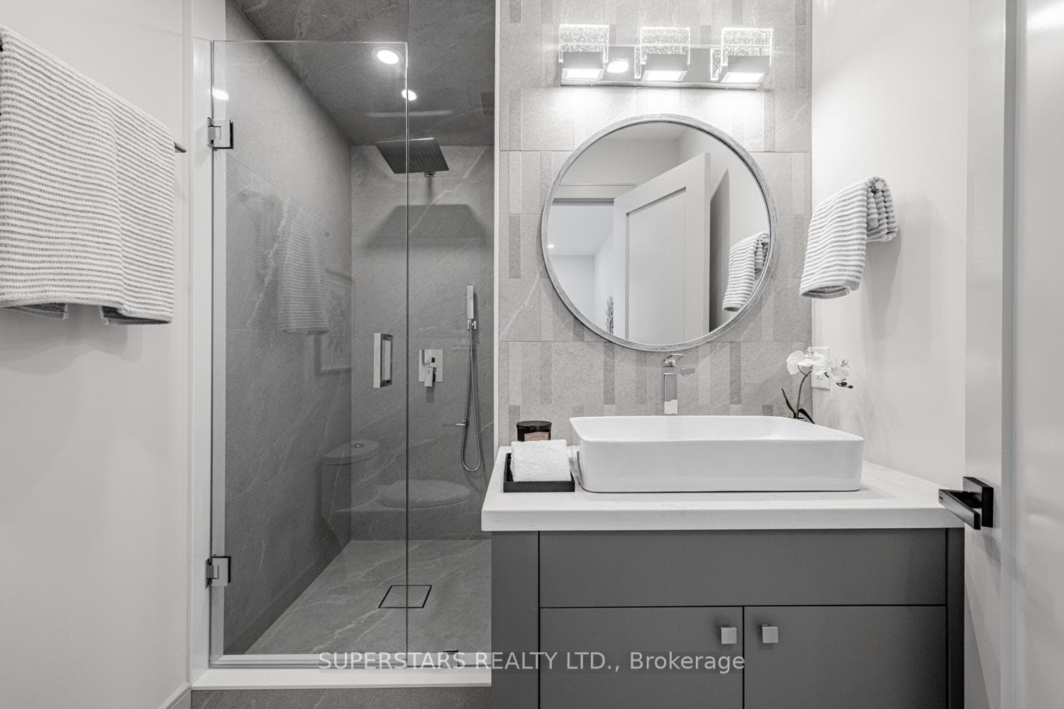 43 Thorny Brae Drive photo 33