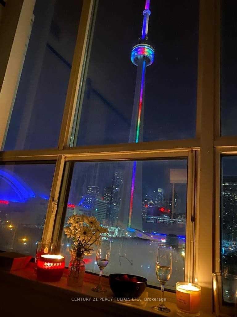 230 Queens Quay Unit 1016 photo 22