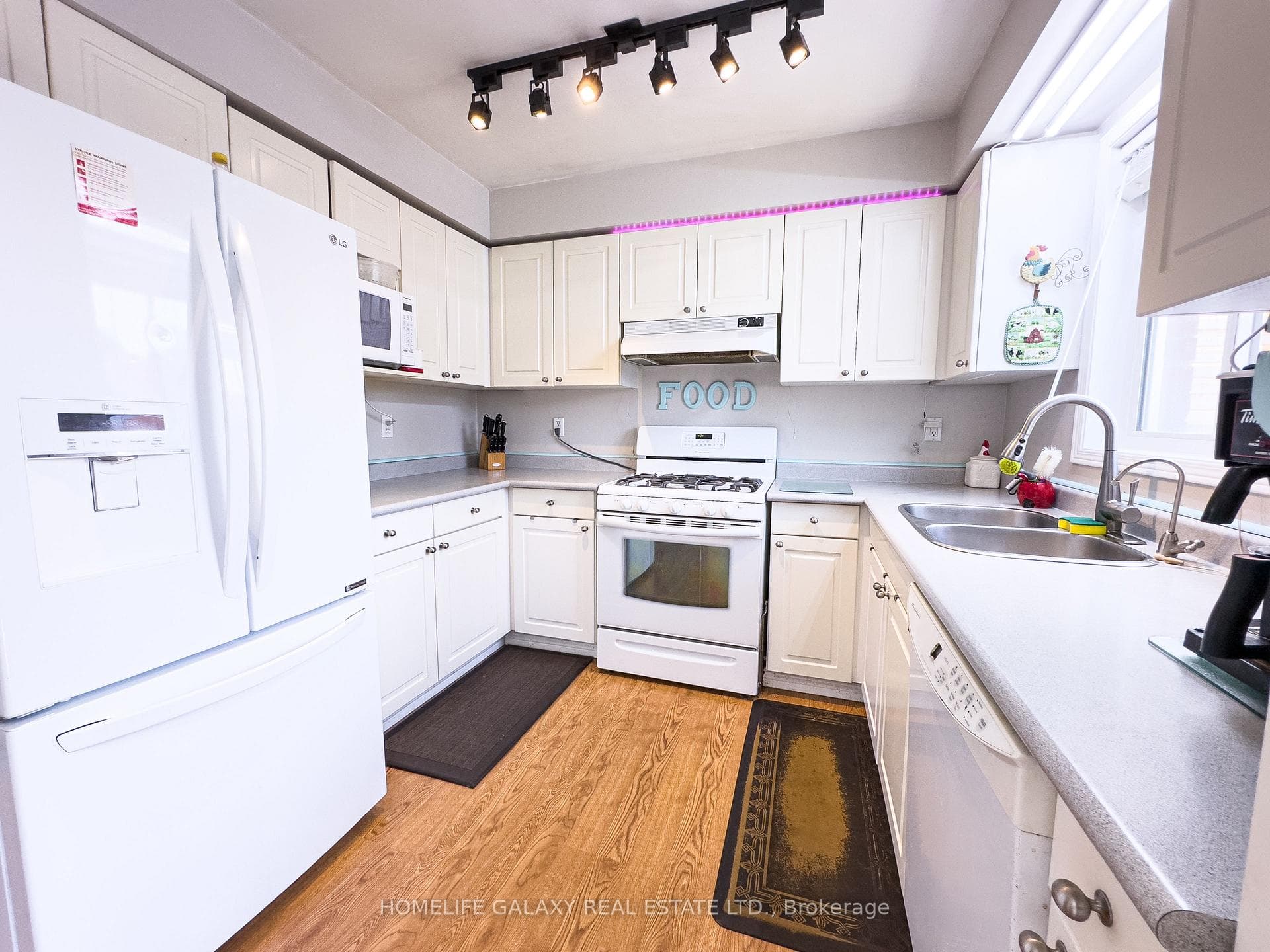 135 Trudeau Drive photo 10