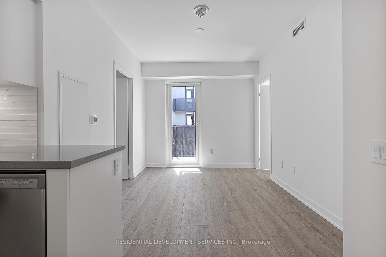 500 Wilson Avenue Unit 415 photo 7
