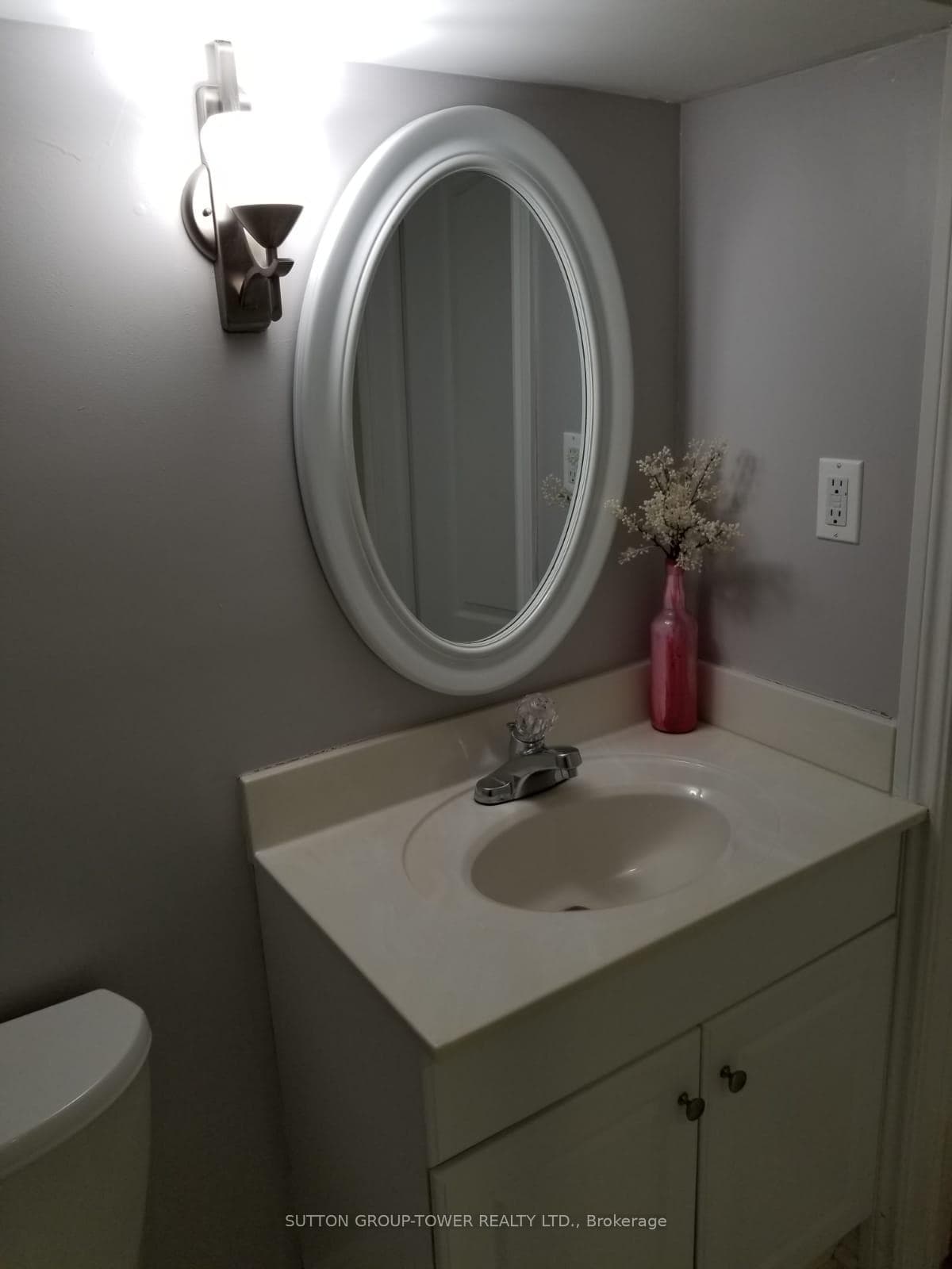 8 Penelope Street Unit Bsmnt photo 9