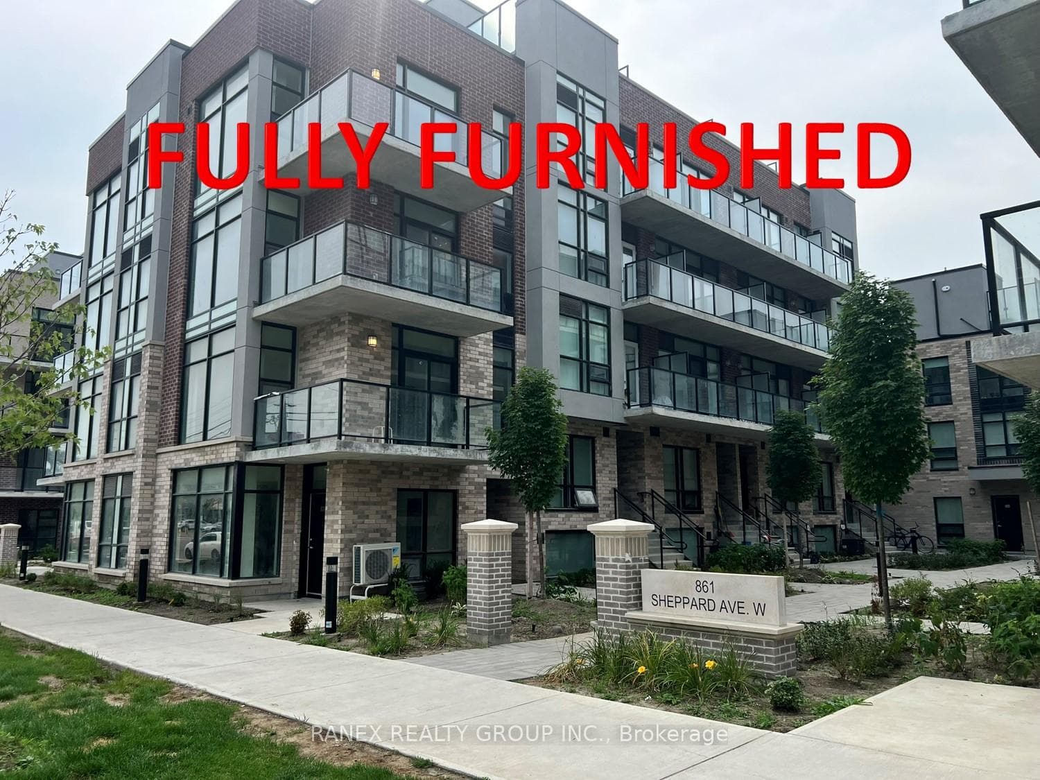 861 Sheppard Avenue Unit 32 photo 1