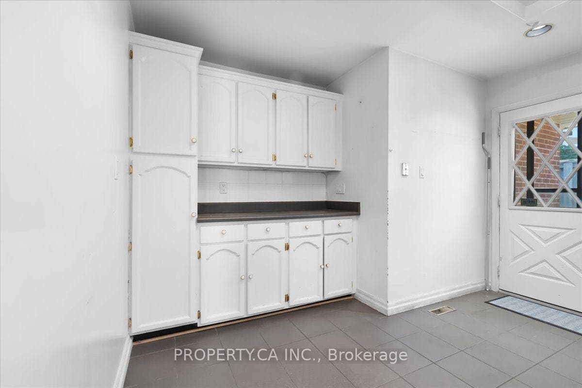 48 Kennard Avenue photo 13