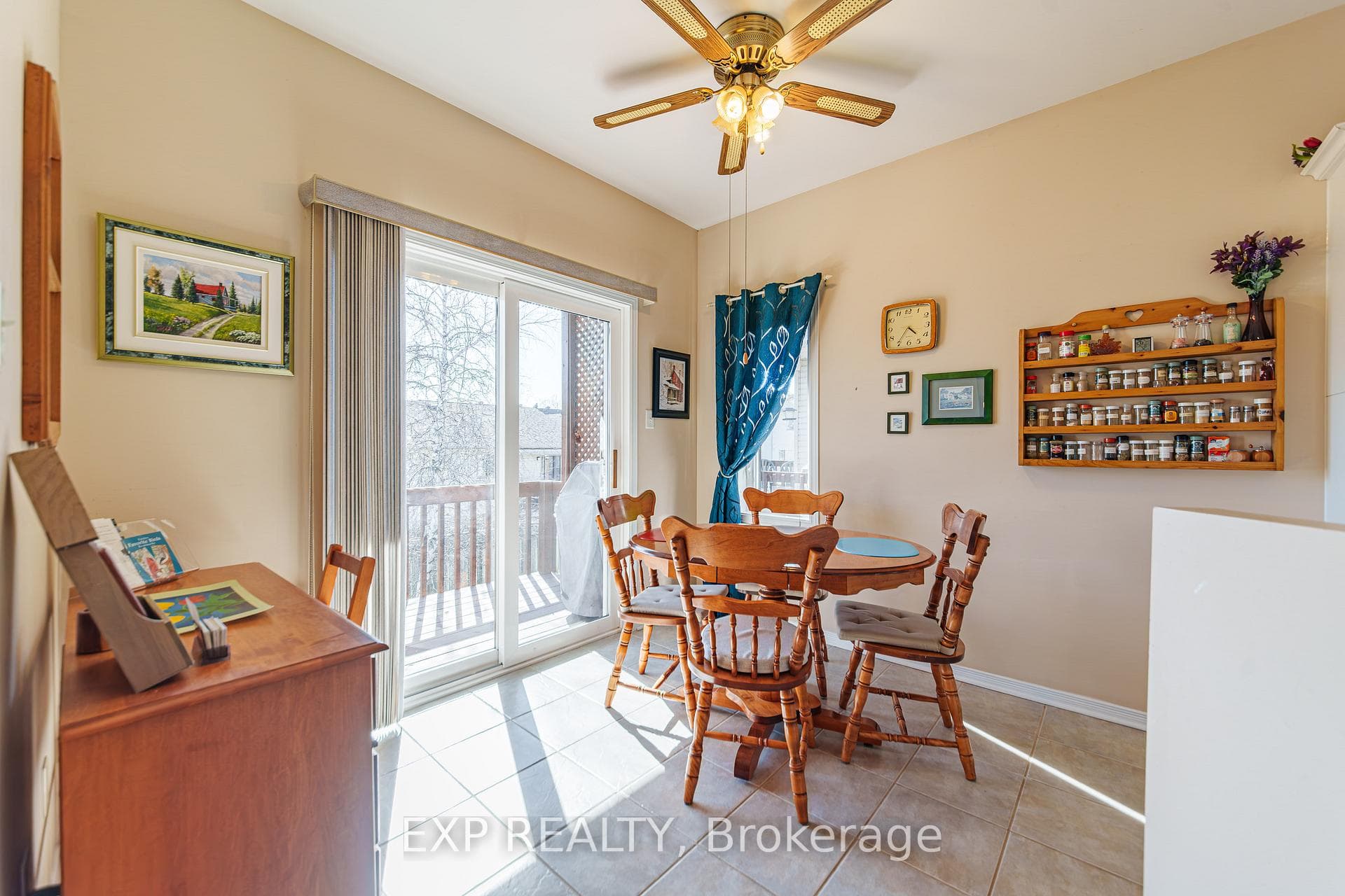 434 Moffatt Street photo 15