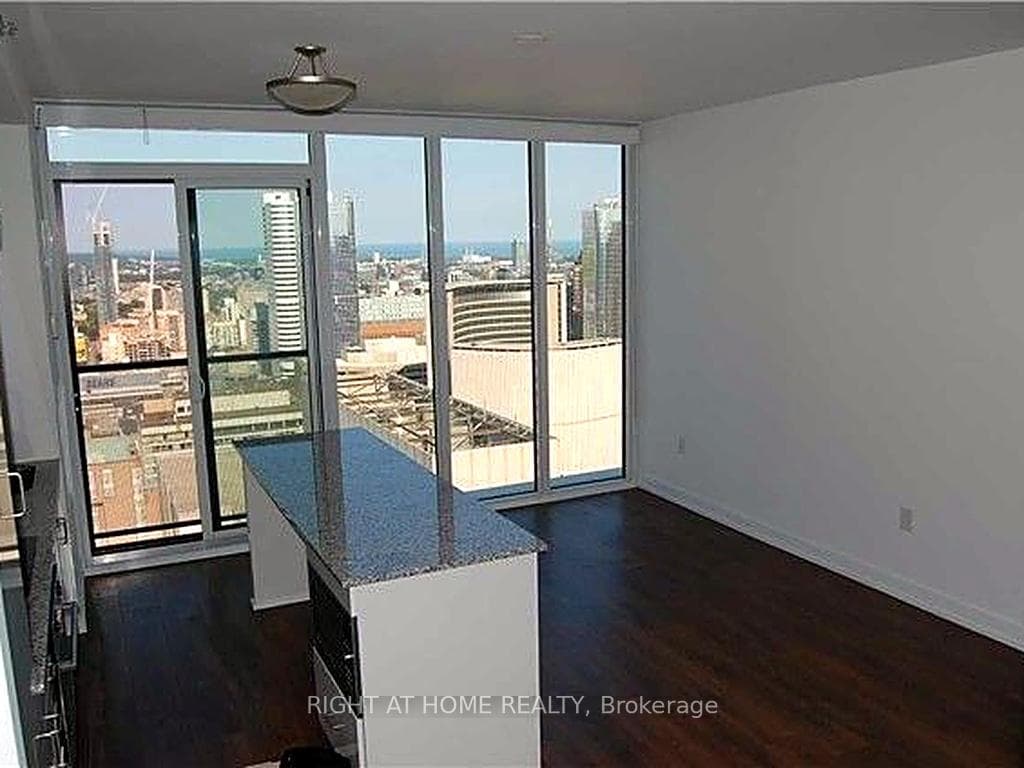 426 University Avenue Unit 2309 photo 4