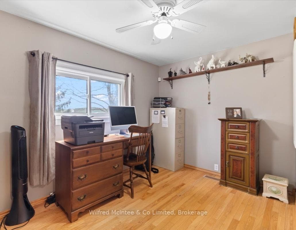 Bedroom 3/Laundry - Main Floor