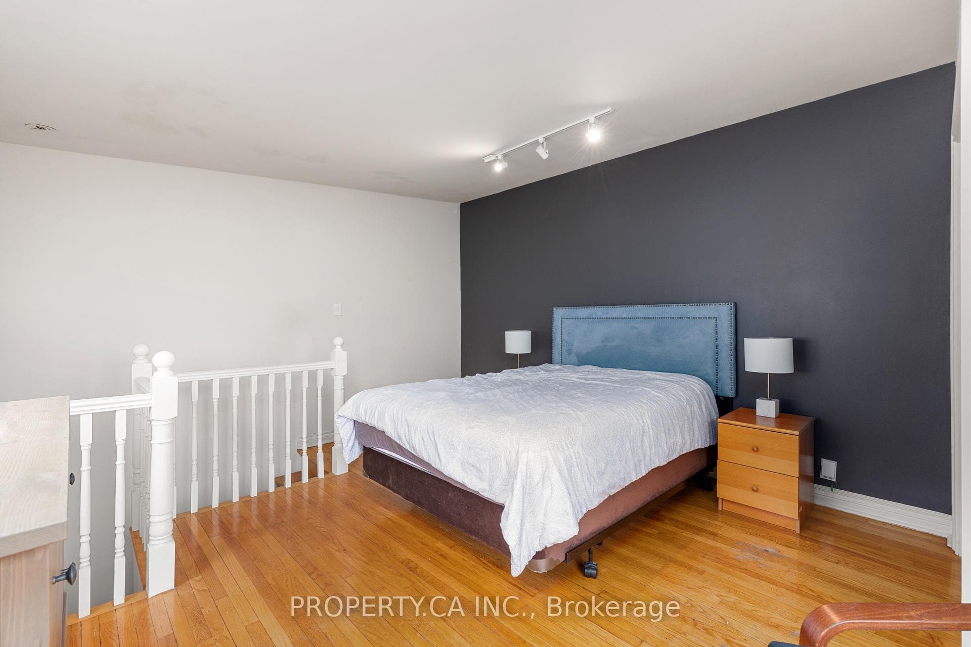 233 Clinton Street photo 18