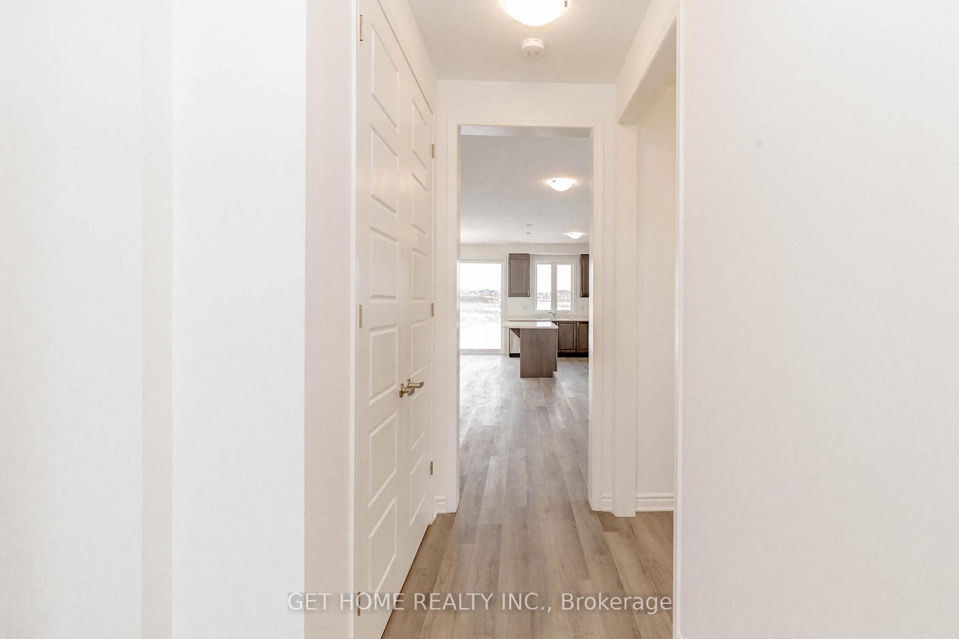 435 Gordon Krantz Avenue photo 7