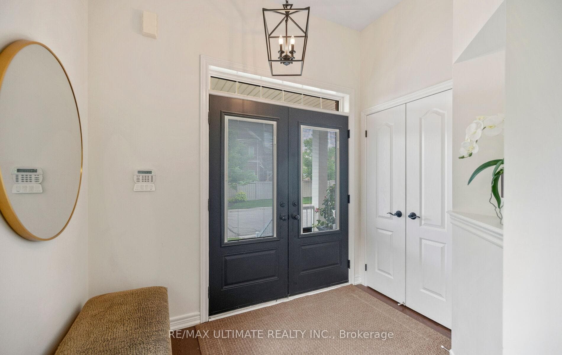 637 Wettlaufer Terrace photo 4