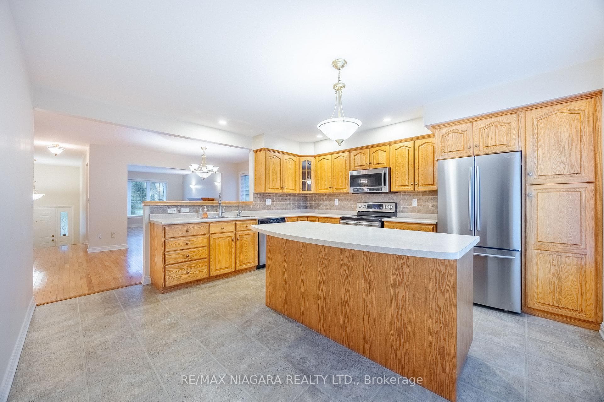 65 Arbour Glen Drive photo 11