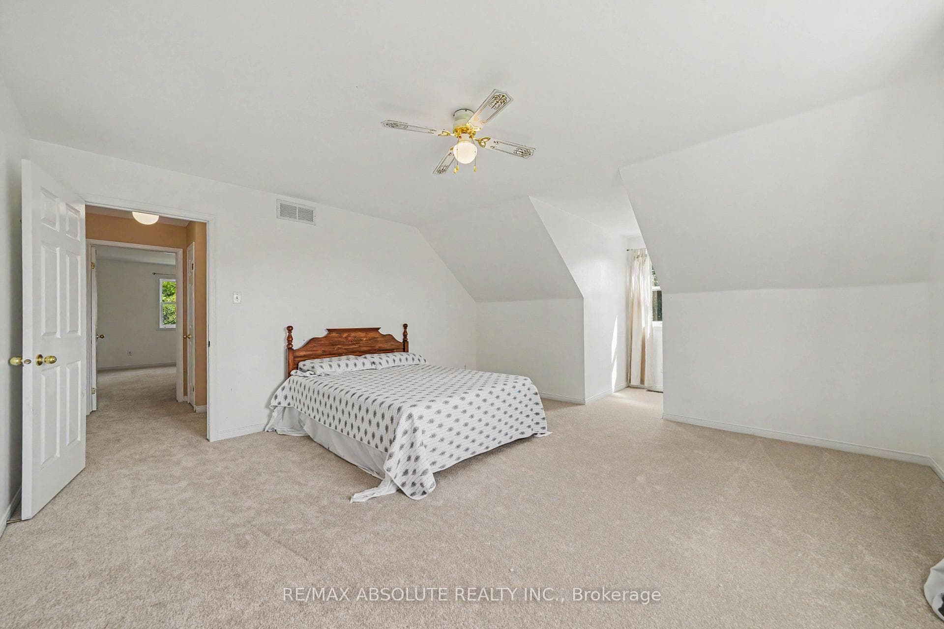 8306 Bank Street photo 19