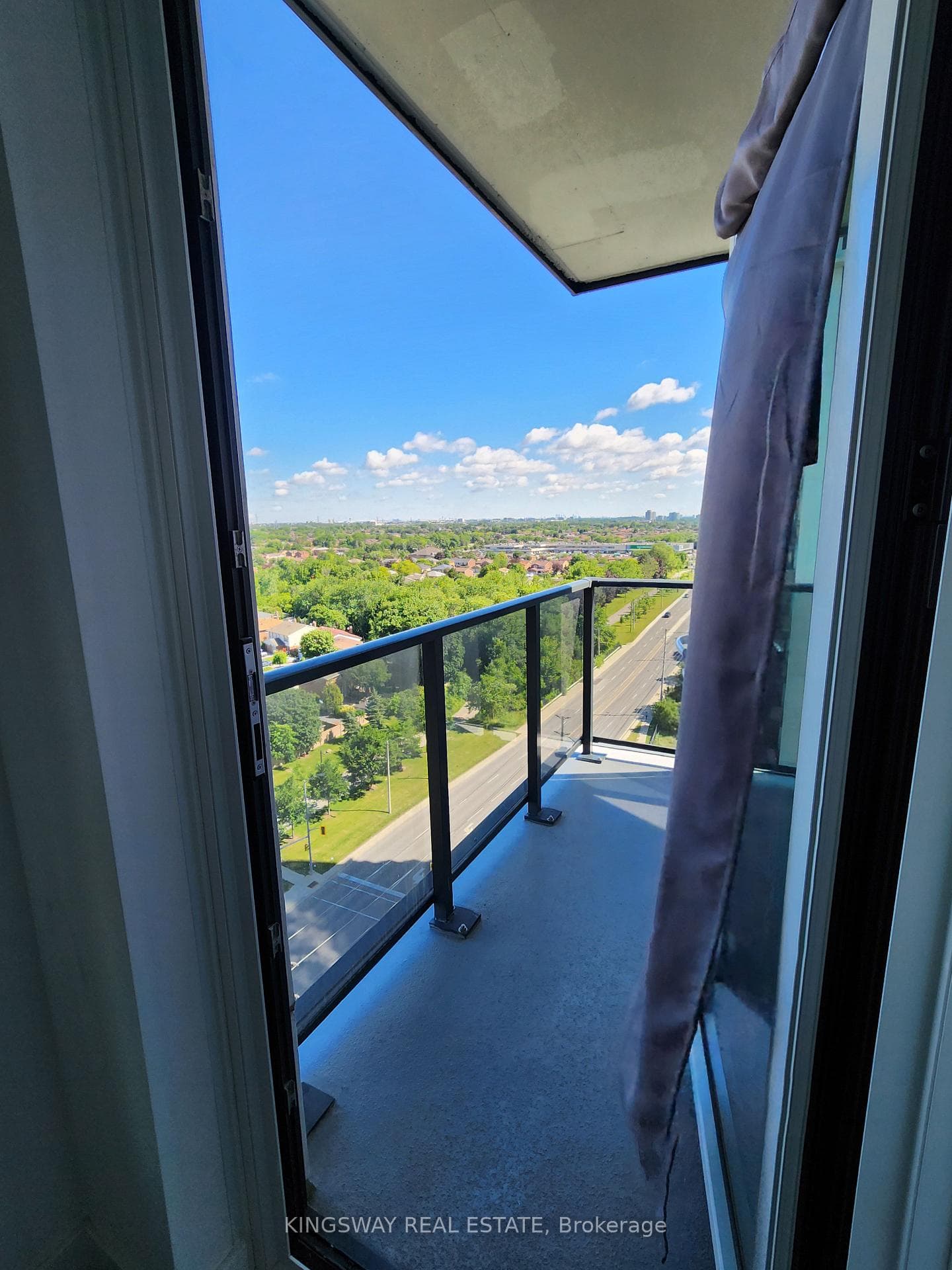 202 Burnhamthorpe Road Unit 1207W photo 19