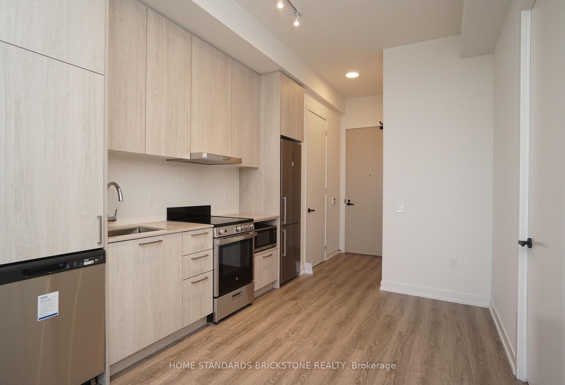 195 COMMERCE Street Unit 3207 photo 5