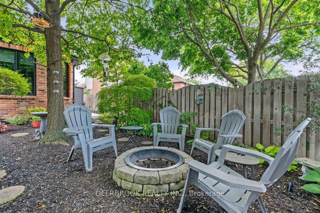 519 OakPark Drive photo 28