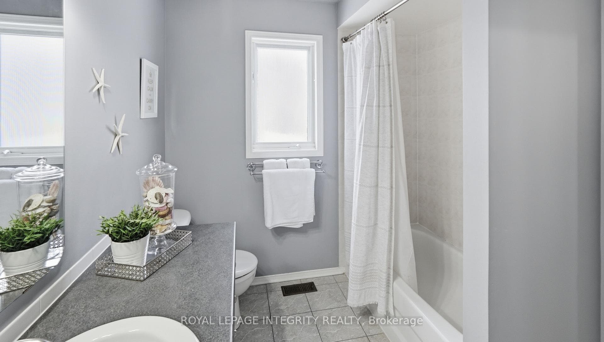 Full bathroom upstairs.