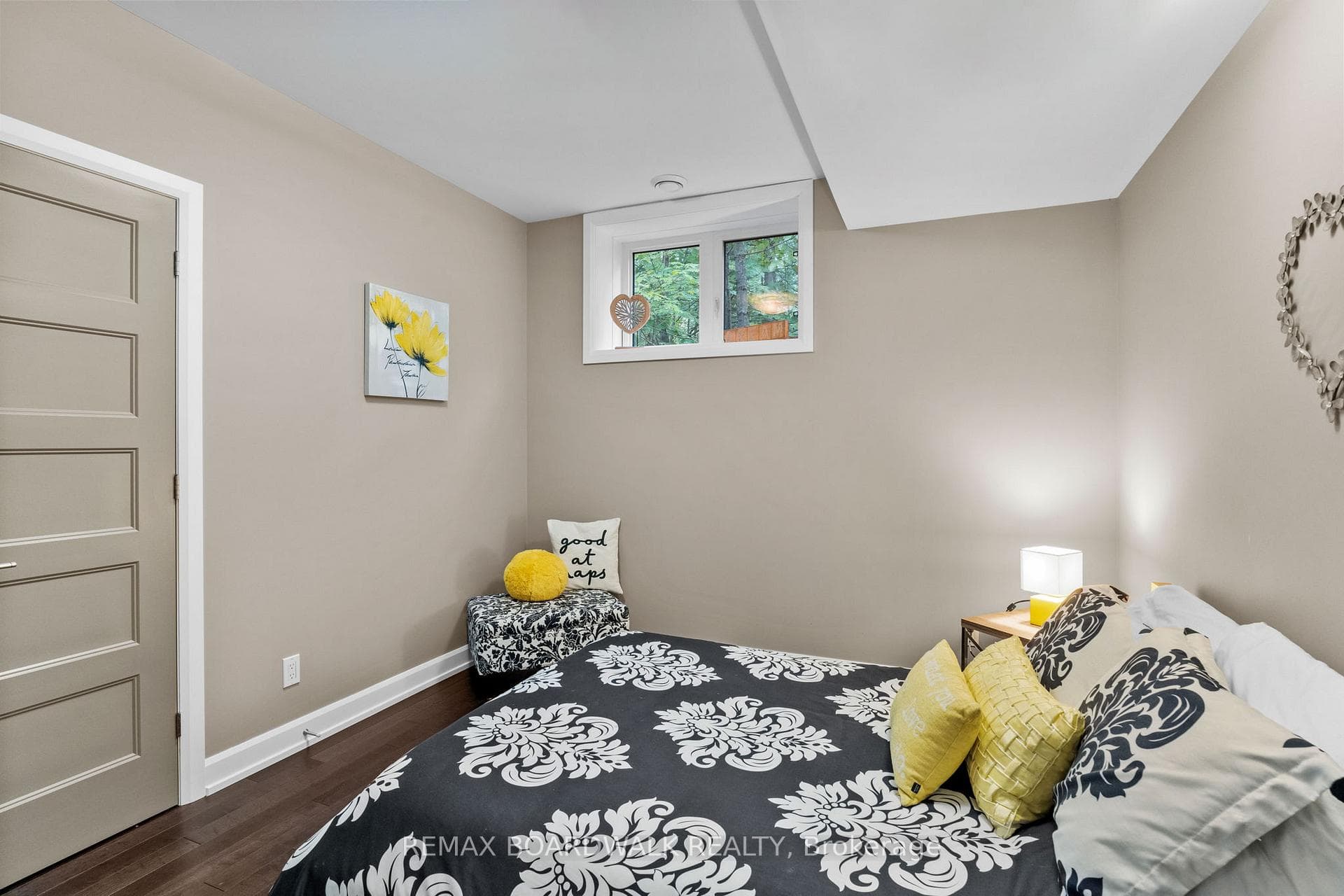 108 EDITH MARGARET Place photo 29