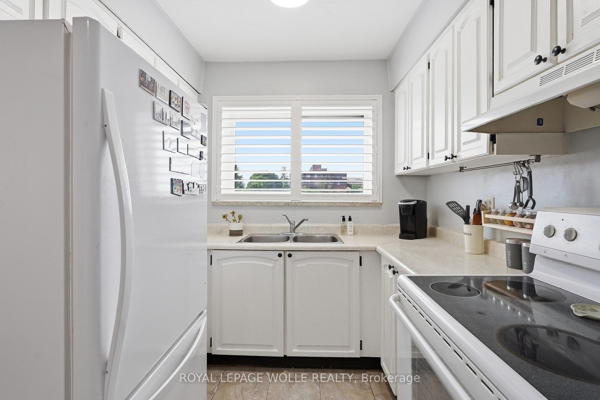 87 St George Street Unit 403 photo 7