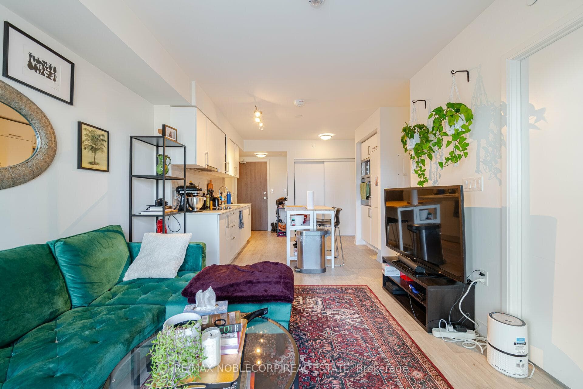 27 Bathurst Street Unit 503W photo 4