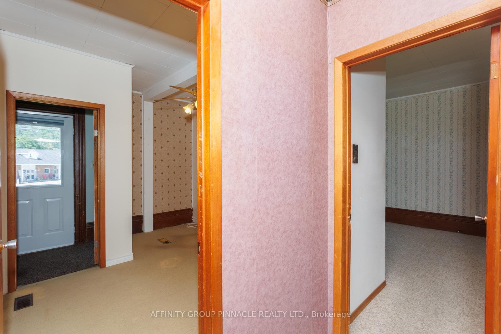 290 Pigeon Creek Road photo 24