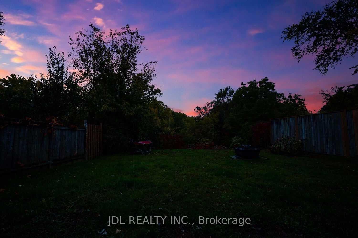 226 Lorindale Drive Unit Lower photo 18