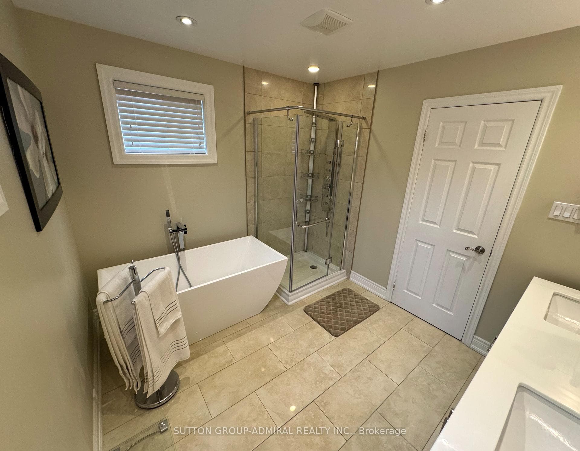 148 Mountbatten Road photo 22