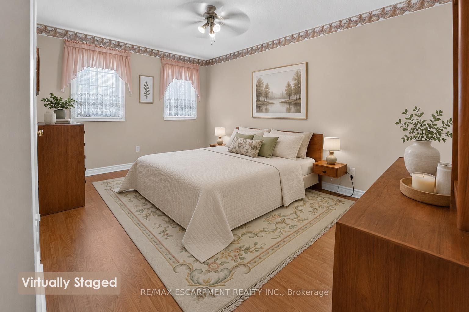 16 Walker Court photo 9