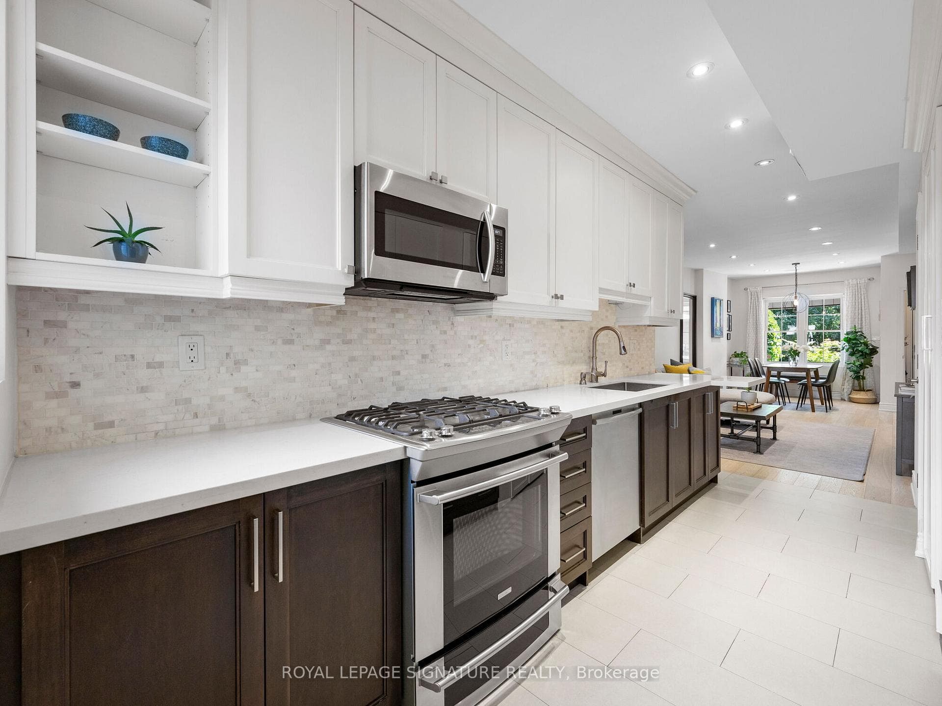 706 Manning Avenue photo 8