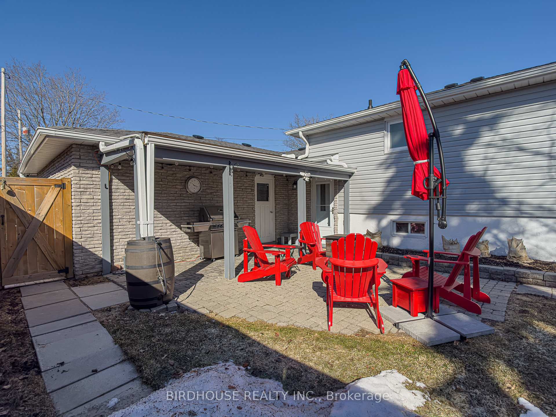 18 Mohawk Drive photo 31