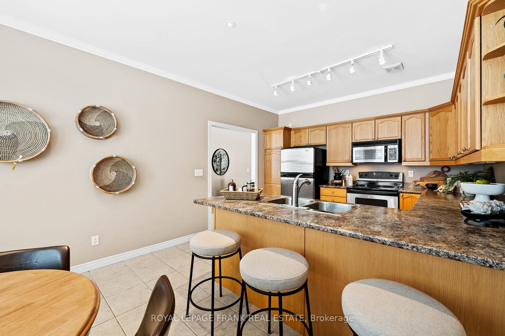 Breakfast Bar