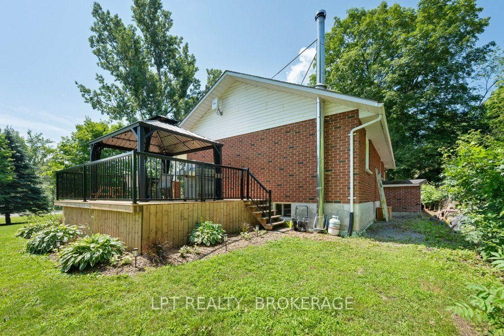 2978 Pine Grove photo 44