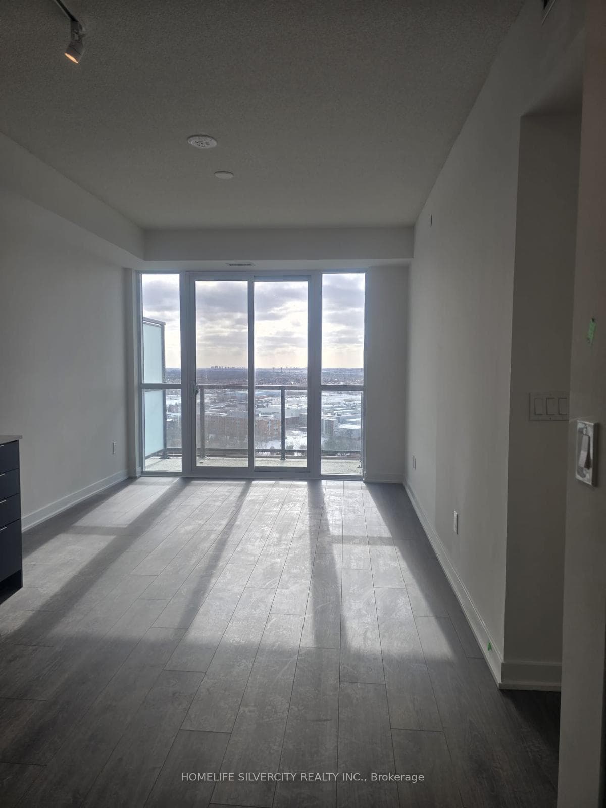 225 Malta Avenue Unit 1707 photo 10