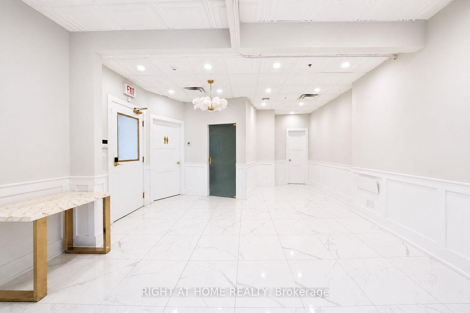 7730 Kipling Avenue Unit 3 photo 2