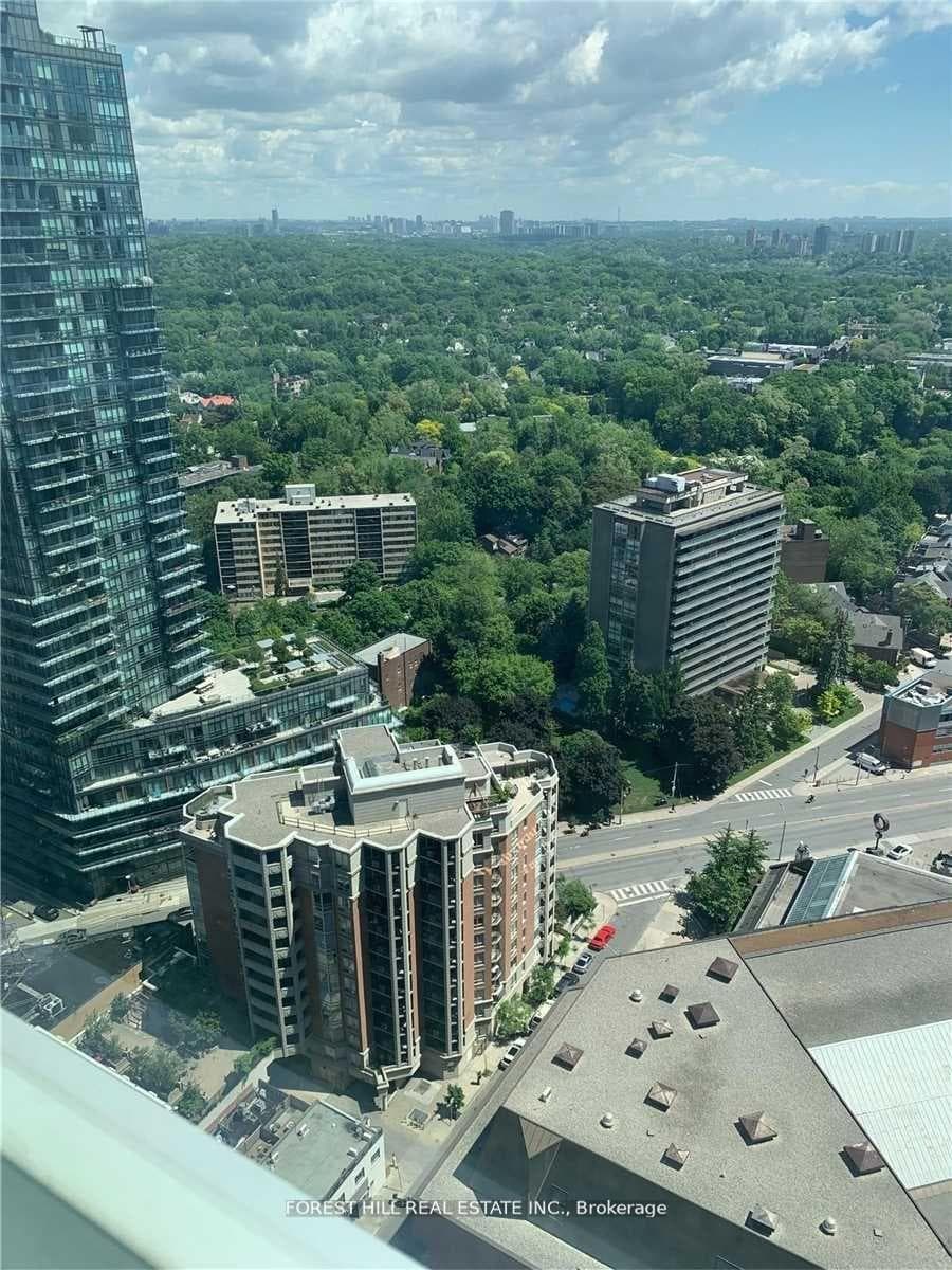1 Yorkville Avenue Unit 3008 photo 1