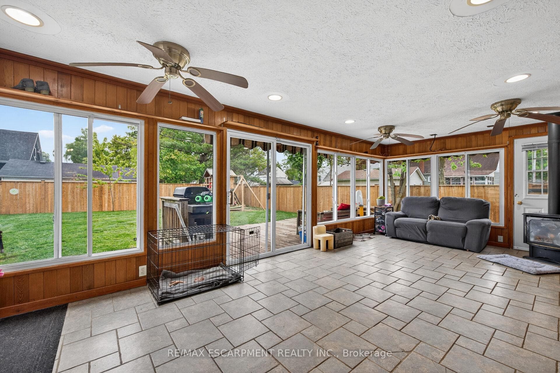 827 Pine Street photo 9