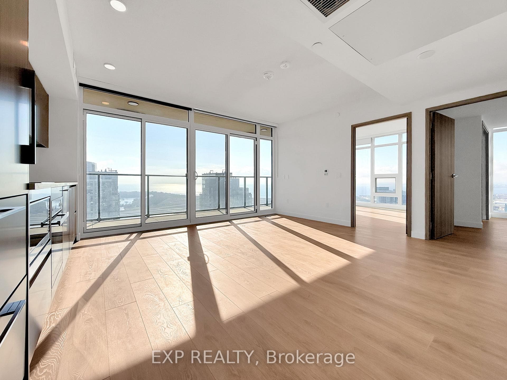 3 Concord Cityplace Way Unit 5211 photo 5