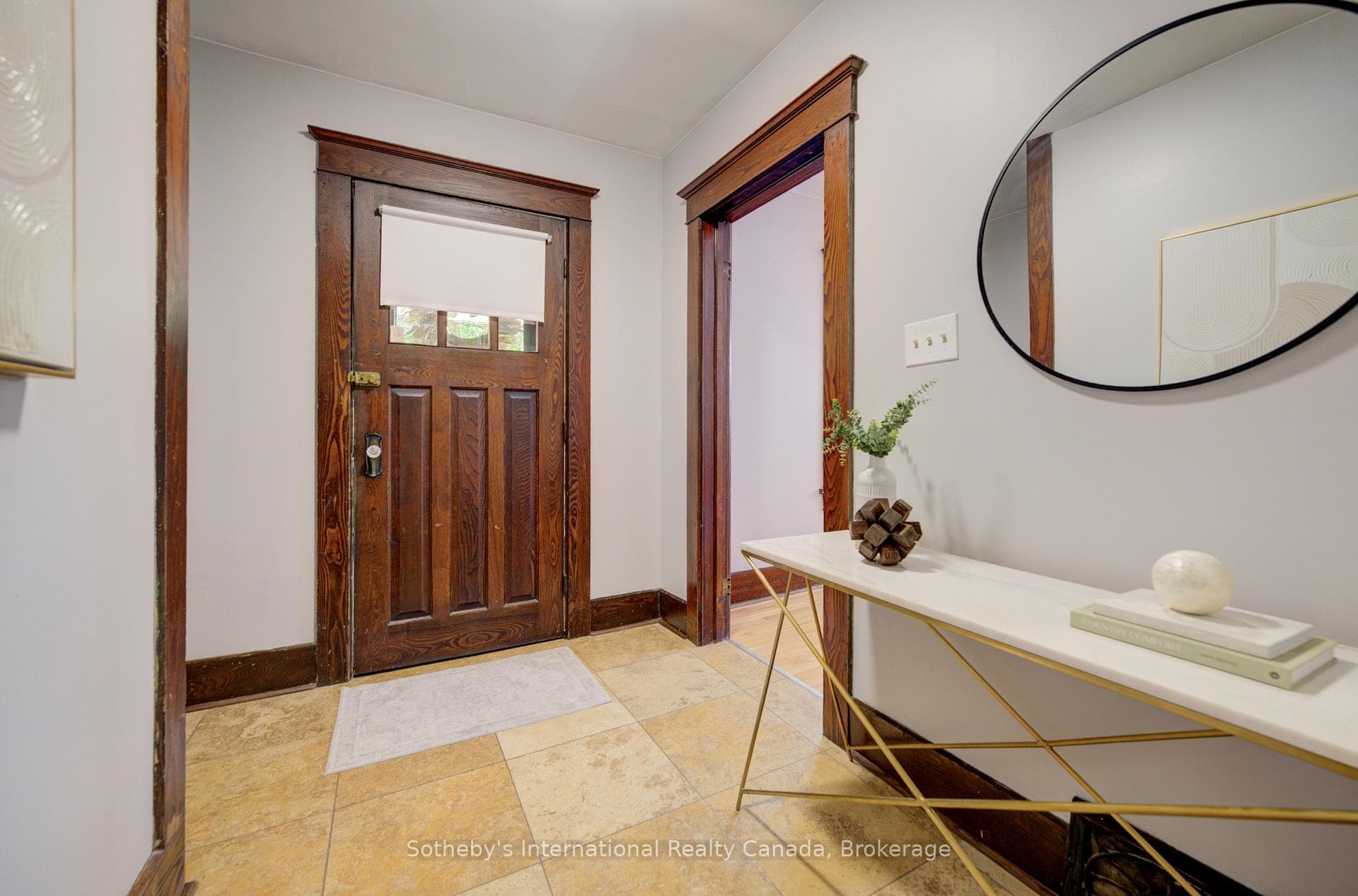 151 Esson Street photo 5