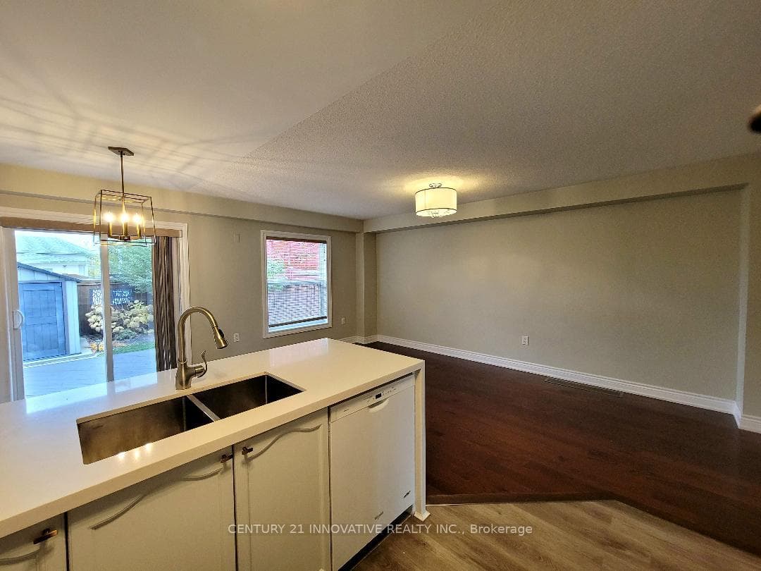 76 Bettina Place photo 26