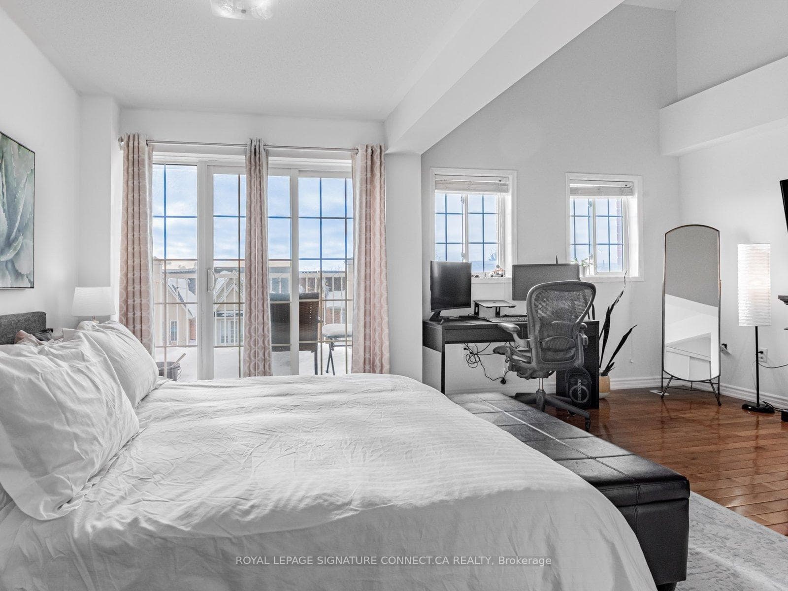 110 Cornell Park Avenue Unit C208 photo 15